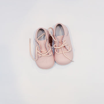 Angel Scallop Oxfords